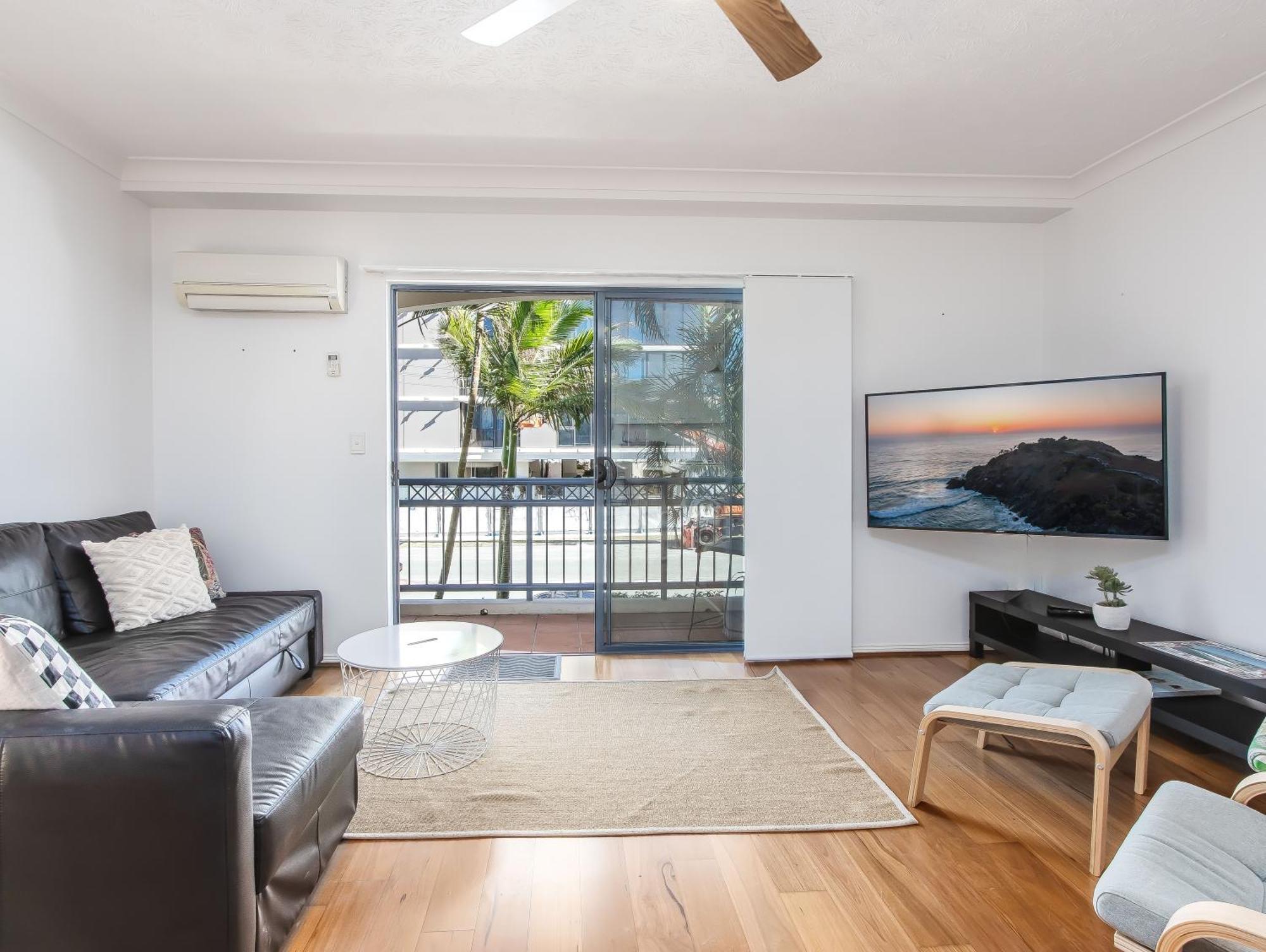 Bella Mare Coolangatta Beachside Apartments Gold Coast Exterior photo